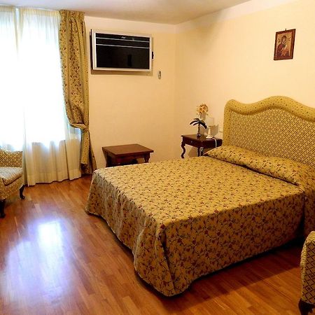 Il Campanile B&B Pisa Bilik gambar